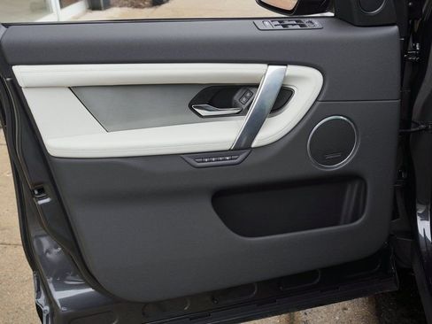New 2026 Land Rover Discovery Sport Landmark AWD/4WD image 11