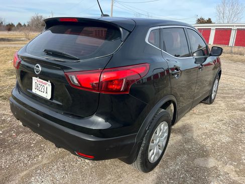 Used 2019 Nissan Rogue Sport FWD image 4