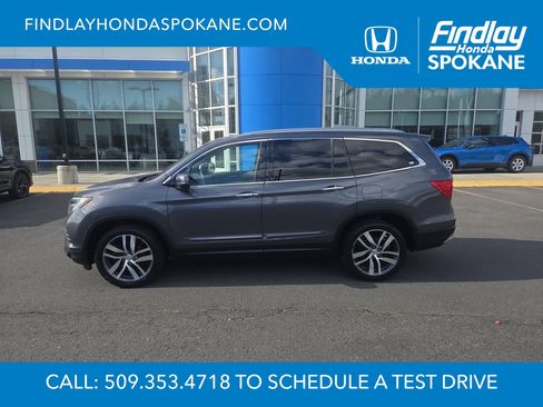 Used 2017 Honda Pilot Elite image 2