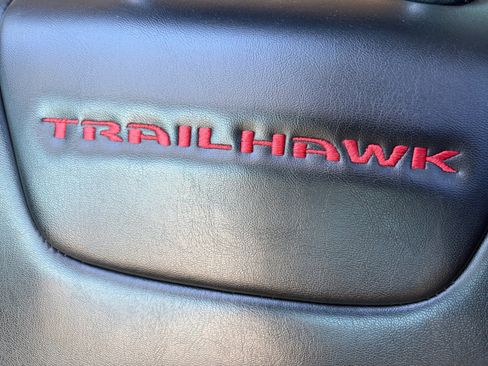 Used 2015 Jeep Cherokee Sport w/ Sport Appearance Group image 31