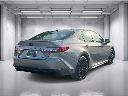 Used 2026 Toyota Camry SE w/ Convenience Package AWD/4WD image 3