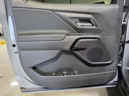 New 2026 Chevrolet Silverado EV LT image 15