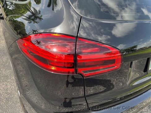 Used 2016 Porsche Cayenne image 27