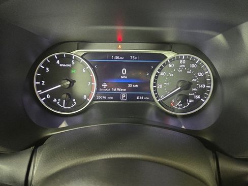Used 2024 Nissan Sentra SV FWD image 17