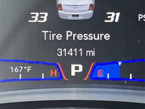 Used 2023 Chrysler 300 C image 23