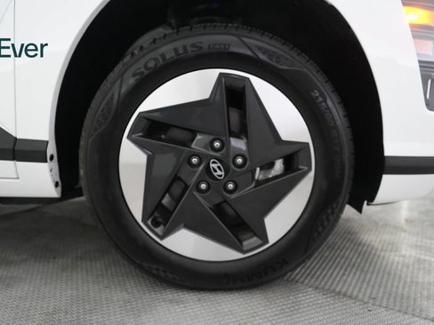 Used 2025 Hyundai Kona SEL FWD image 20