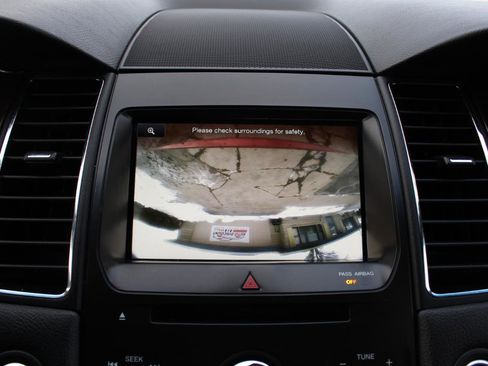 Used 2014 Ford Taurus Limited image 29