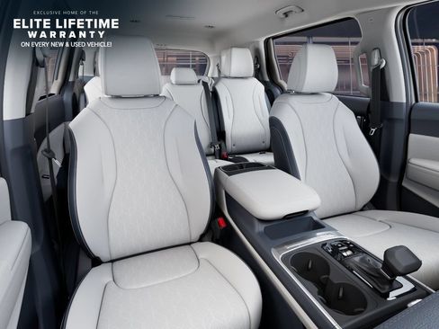New 2026 Kia Carnival EX FWD image 16