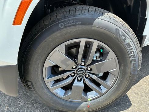 New 2026 Nissan Frontier SV RWD image 10
