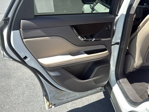 Used 2020 Lincoln Corsair Reserve FWD image 18
