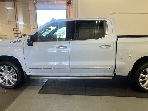 New 2026 Chevrolet Silverado 1500 High Country AWD/4WD image 11