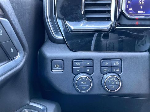 Certified 2022 Chevrolet Silverado 1500 RST w/ All Star Edition Plus image 33