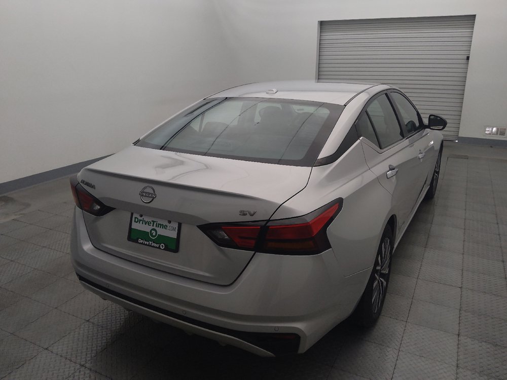 Used 2024 Nissan Altima 2.5 SV FWD image 7