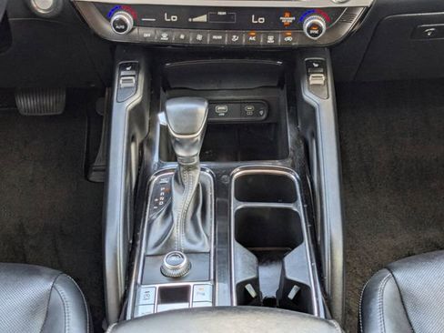 Certified 2023 Kia Telluride S FWD image 24