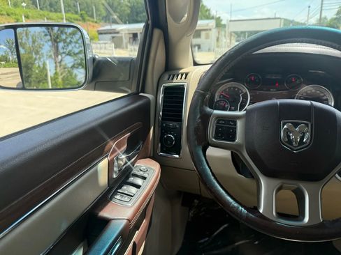 Used 2018 RAM 3500 Laramie image 27