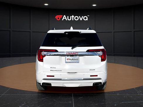 Used 2023 GMC Acadia Denali w/ Denali Technology Package AWD/4WD image 3