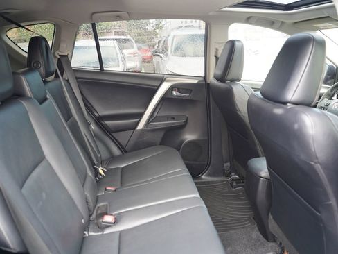Used 2014 Toyota RAV4 Limited FWD image 19