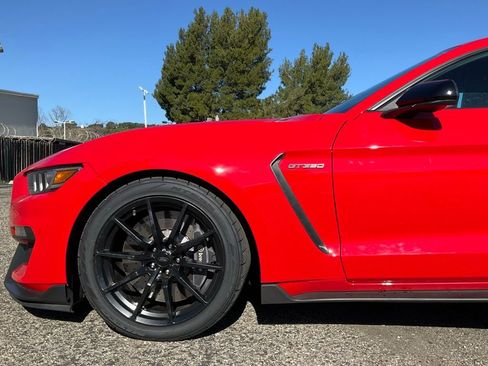Used 2016 Ford Mustang Shelby GT350 image 10