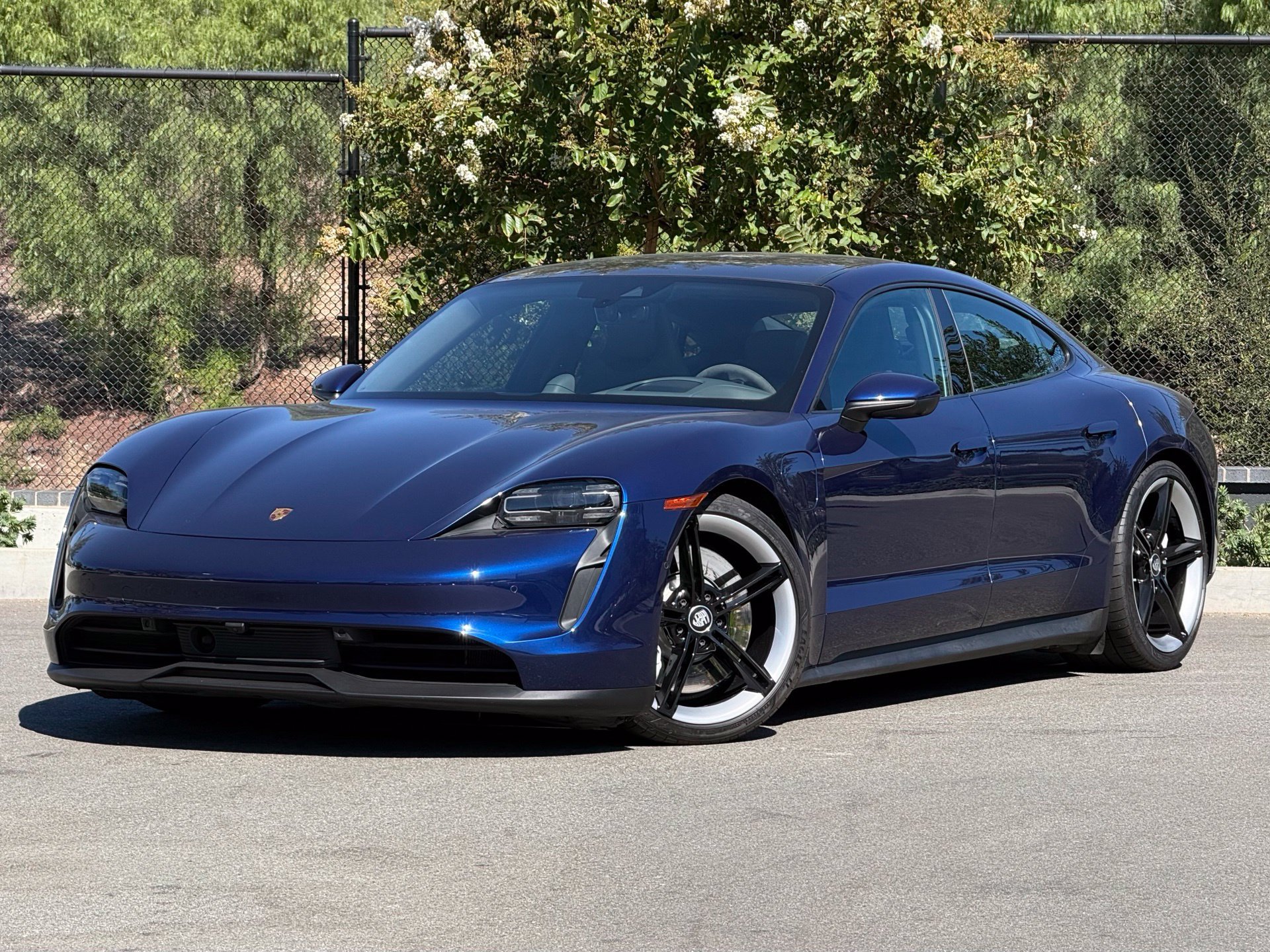 Certified 2023 Porsche Taycan 4S AWD/4WD image 1