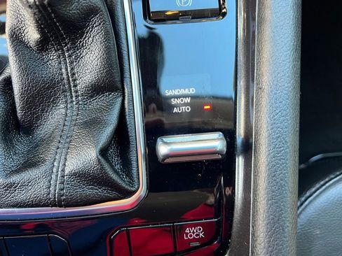 Used 2022 Jeep Compass Latitude image 30