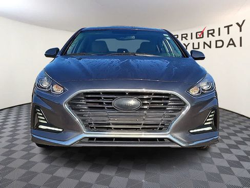 Used 2018 Hyundai Sonata Limited FWD image 2
