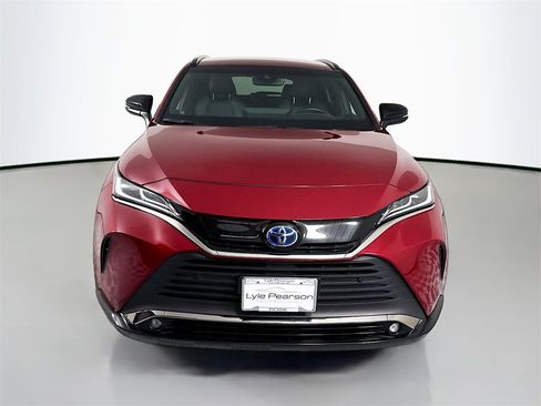 Used 2023 Toyota Venza XLE image 6