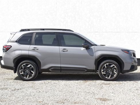 Used 2025 Subaru Forester Limited AWD/4WD image 6
