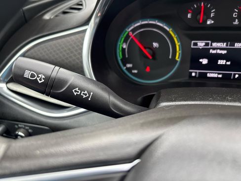 Used 2018 Chevrolet Malibu Hybrid image 18