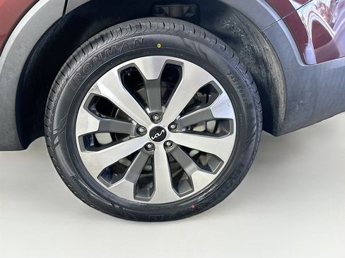 Used 2022 Kia Telluride EX w/ EX Premium Package image 11