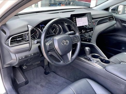 Used 2024 Toyota Camry SE FWD image 14