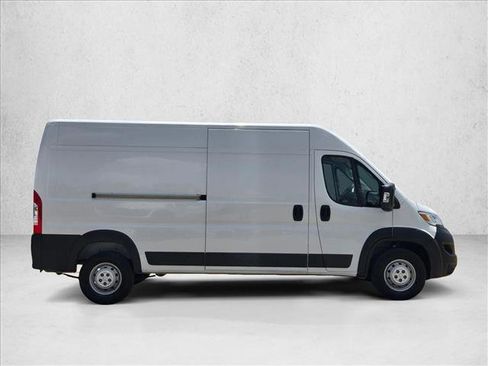 Used 2023 RAM ProMaster 2500 FWD image 4