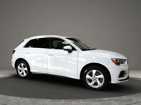 Used 2020 Audi Q3 2.0T Premium image 2