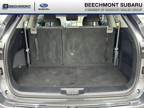 Used 2021 Toyota Highlander L image 27