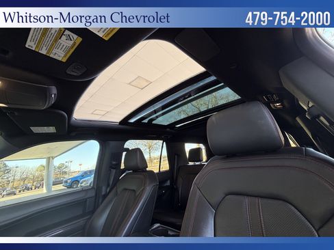 Used 2022 Ford Expedition Limited image 13