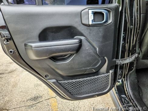 Used 2021 Jeep Gladiator Mojave AWD/4WD image 21