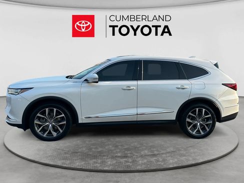 Used 2024 Acura MDX SH-AWD w/ Technology Package image 2