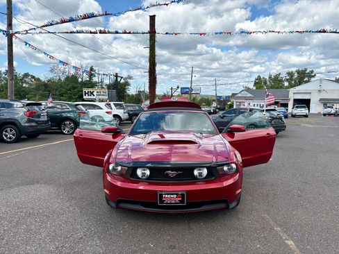 Used 2012 Ford Mustang GT Premium image 9