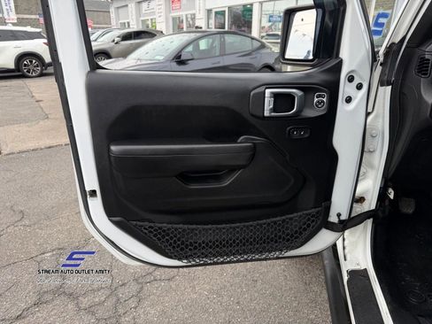 Used 2020 Jeep Gladiator Sport w/ Quick Order Package 23S image 33