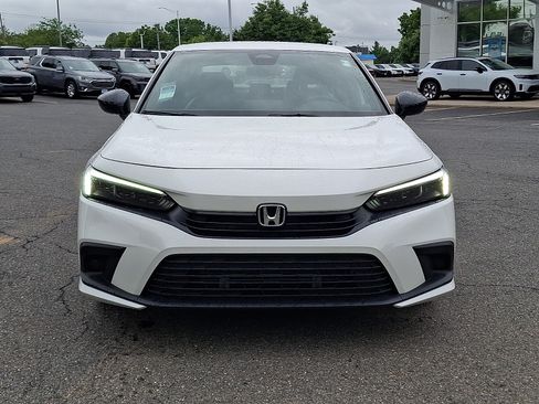 Used 2024 Honda Civic Sport image 2
