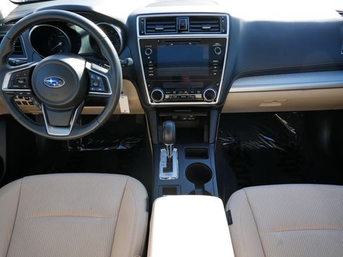 Used 2019 Subaru Outback 2.5i Premium w/ Popular Package #2 image 10