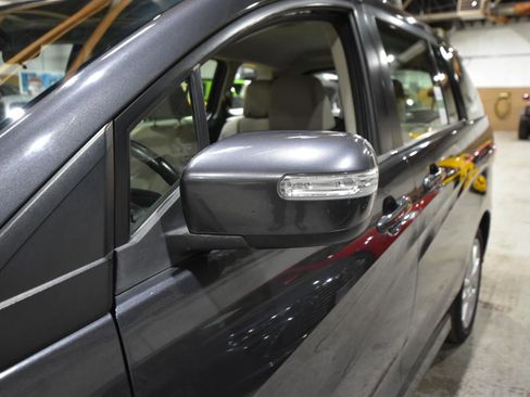 Used 2014 MAZDA MAZDA5 Touring image 46