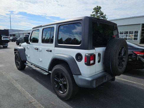 Used 2022 Jeep Wrangler Unlimited Sport AWD/4WD image 10