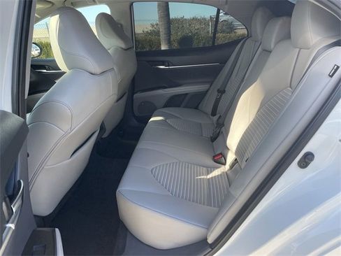 Used 2022 Toyota Camry SE image 23
