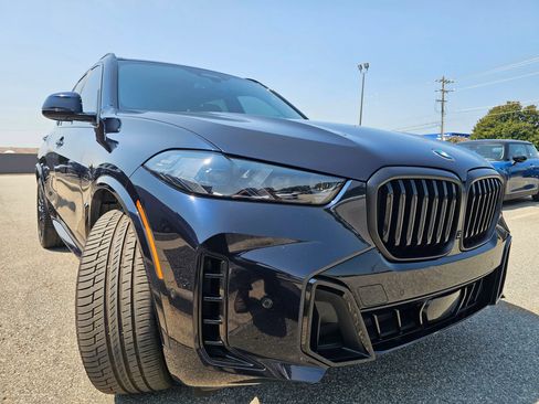 Used 2024 BMW X5 xDrive40i w/ Executive Package AWD/4WD image 7