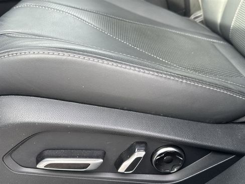 Certified 2025 Acura RDX SH-AWD w/ Technology Package image 12