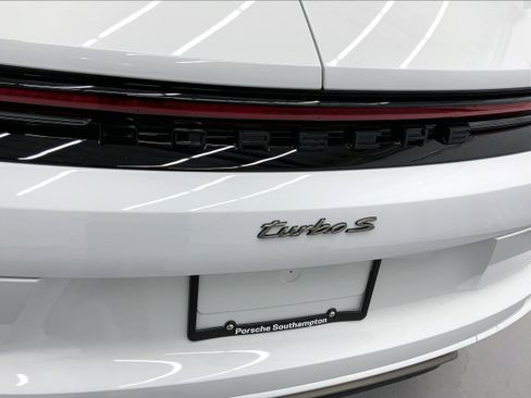 New 2026 Porsche Panamera Turbo S image 21
