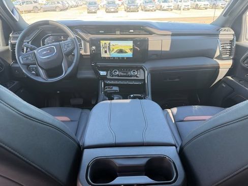 Used 2025 GMC Sierra 1500 AT4 w/ AT4 Premium Package AWD/4WD image 32