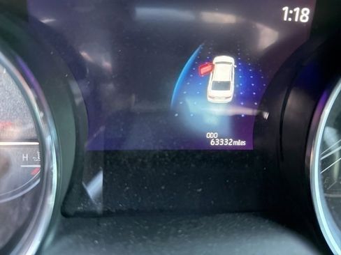 Used 2020 Toyota Camry XLE image 9