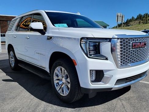 Used 2023 GMC Yukon Denali AWD/4WD image 4