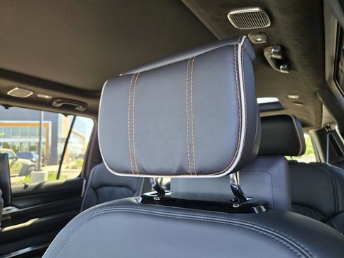 New 2026 Jeep Grand Wagoneer L Summit AWD/4WD image 10